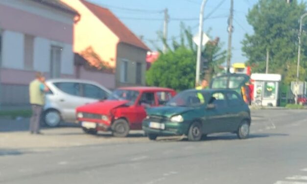 Pet saobraćajnih nezgoda – dve osobe lakše povređene