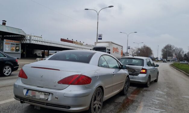 Osam saobraćajnih nezgoda – 4 osobe lakše povređene- iz saobraćaja isključeno 6 vozača