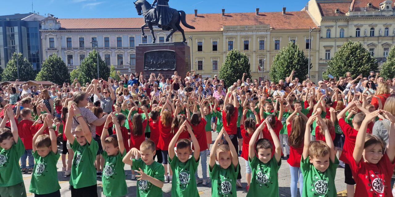 Zrenjaninski predškolci ulepšali centar Zrenjanina(FOTO/VIDEO)