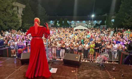 Tamiški dani: Milica Todorović oduševila publiku u Sečnju