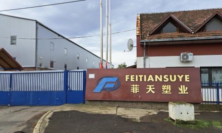 Zatvorena fabrika „Feitiansyje” za reciklažu otpadne plastike u Perlezu