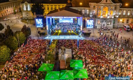 Zrenjaninska filharmonija priredila nezaboravni koncert na Trgu slobode