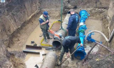 HAVARIJA NA VODOVODNOJ MREŽI KOD NADVOŽNJAKA