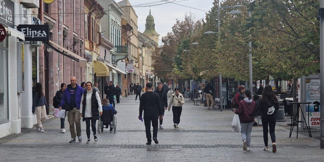 Oglasi za posao: Potrebni kuvari, konobari, vozači, majstori…