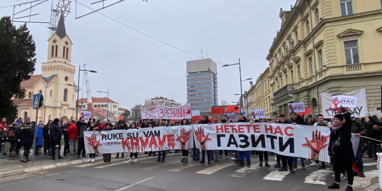 „Nećete nas gaziti“- Poručili studenti i učenici  sa protesta