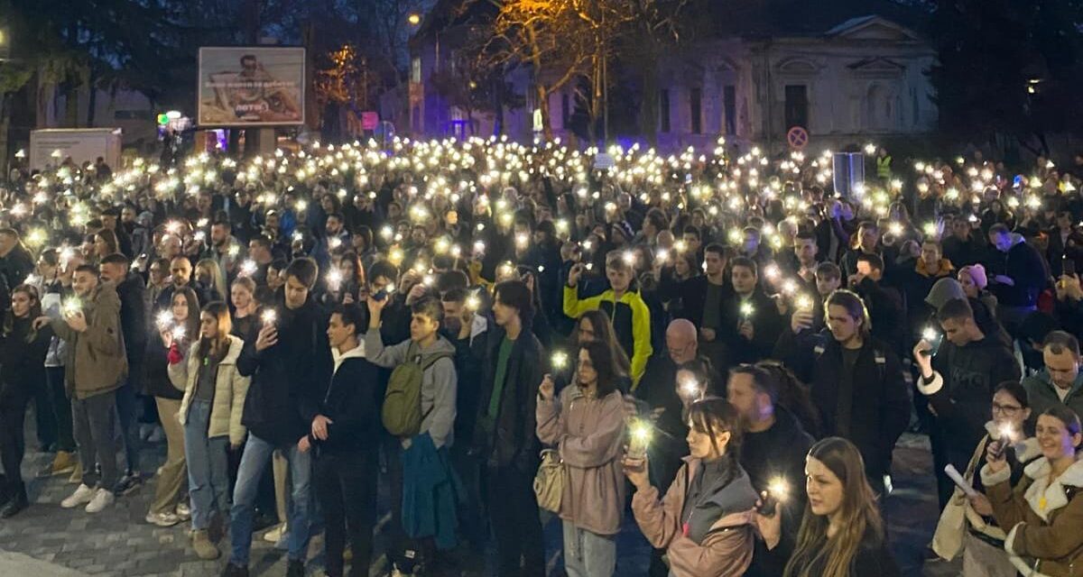 Održan protest u Zrenjaninu kao znak podrške napadnutim studentima u Novom Sadu