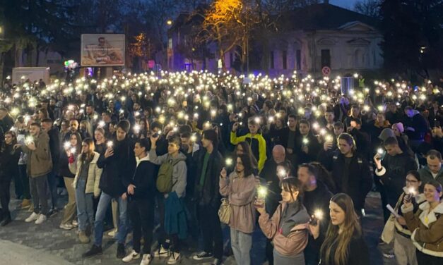 Održan protest u Zrenjaninu kao znak podrške napadnutim studentima u Novom Sadu