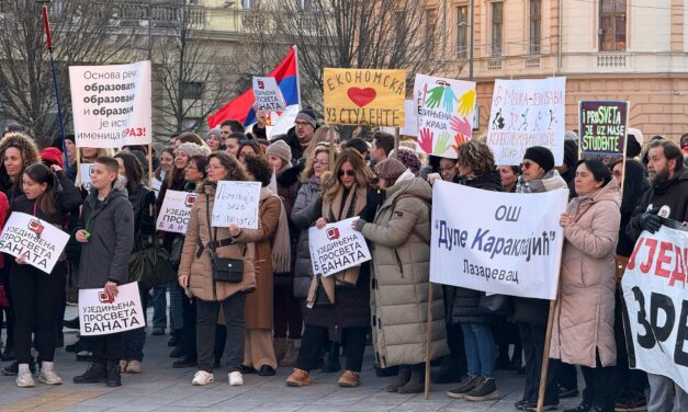 U Zrenjaninu održana protestna šetnja Ujedinjene prosvete Banata: „Od logora do slobode“